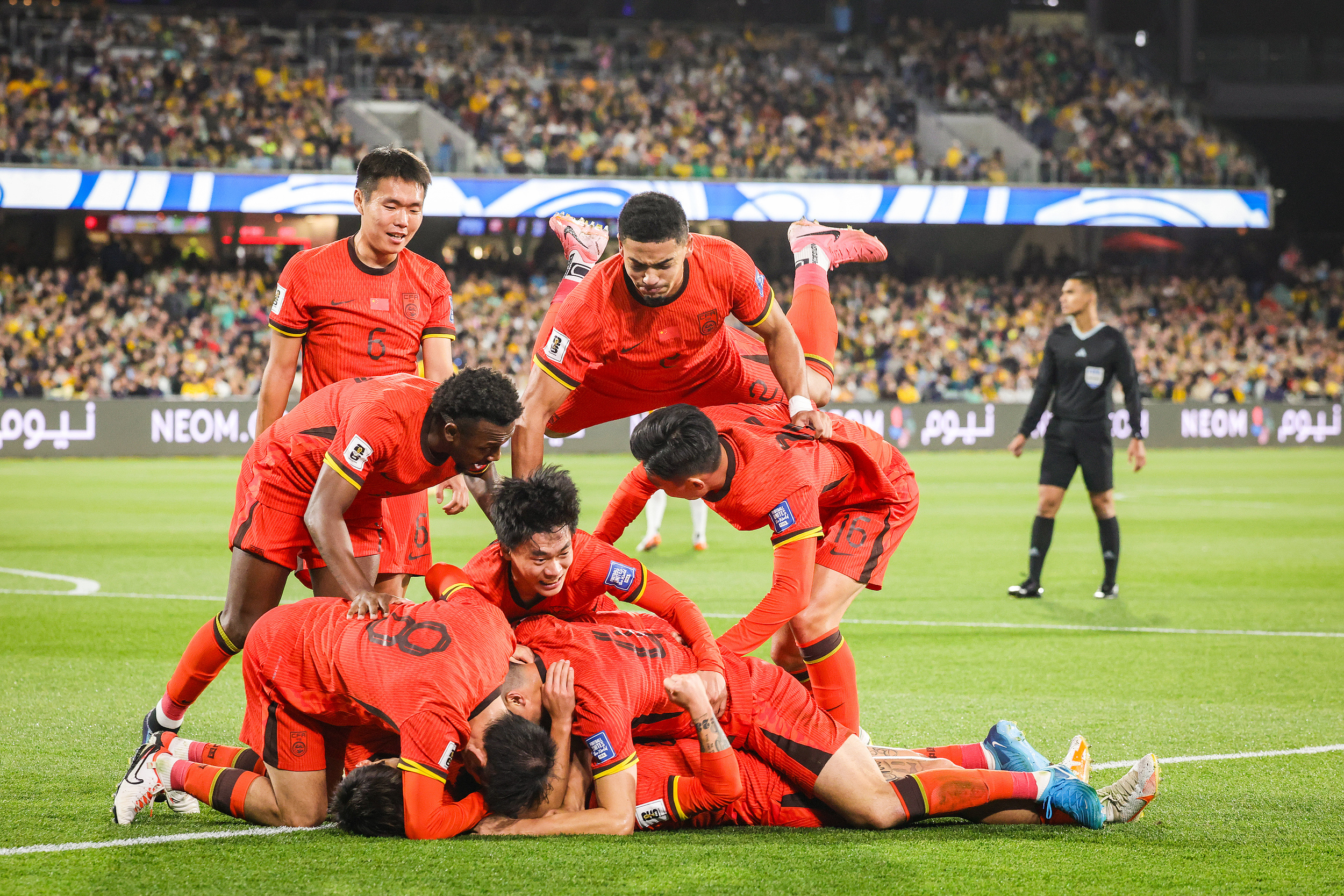 包含国际比赛日毕尔巴鄂竞技备战德国杯清晨AC米兰备战英超，TheShy在MAD比赛中夺冠直接炸裂的词条